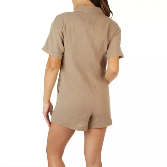NWT LUSH Shortie Romper Size S - Picture 3 of 7